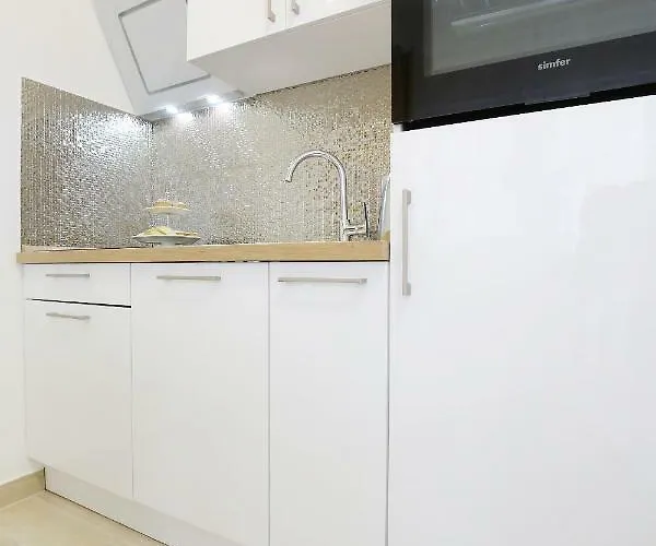 Apartment A'marie Self Check-in *